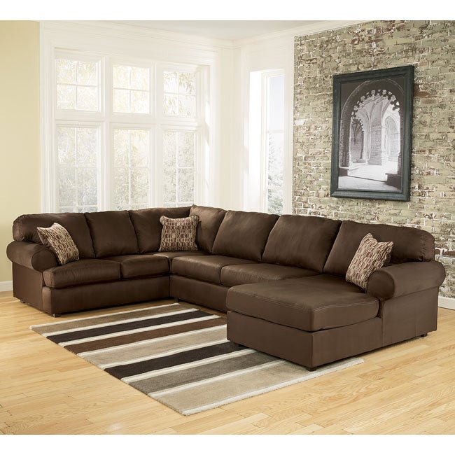 Brody - Cafe Right Facing Chaise Sectional Signature Design | Furniture ...