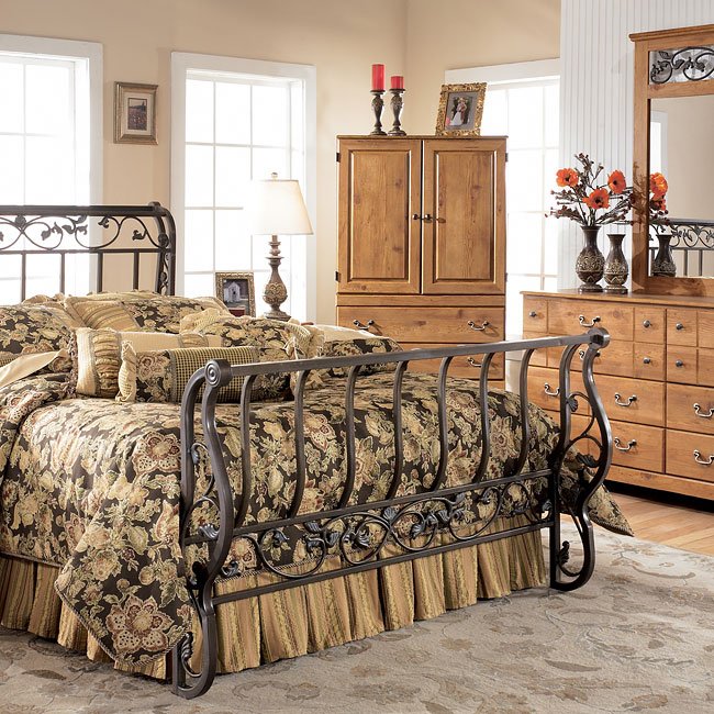 Bittersweet Metal Sleigh Bed (Queen) Signature Design Furniture Cart