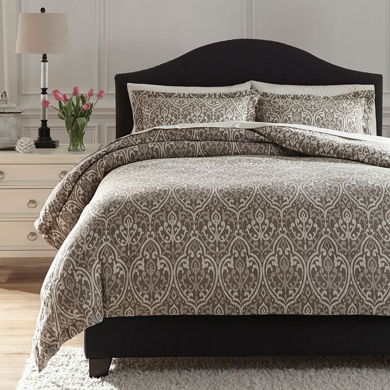 Danila Brown/Cream Bedding Set Signature Design Furniture Cart