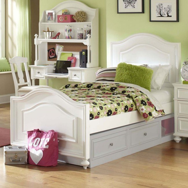 Madison Kid's Youth Bedroom Traditional Classic Twin Panel Bed in Natural White 