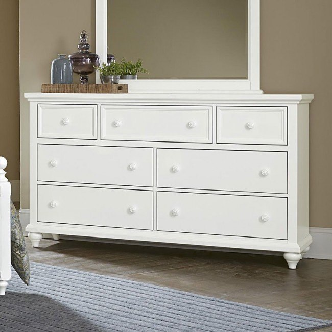 Nantucket Dresser (Soft White) Vaughan Bassett | Furniture Cart