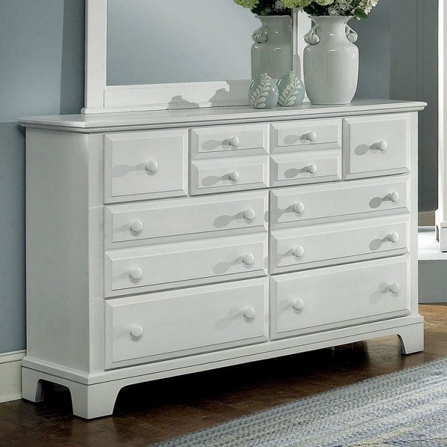 Hamilton Franklin Triple Dresser (Snow White) Vaughan Bassett