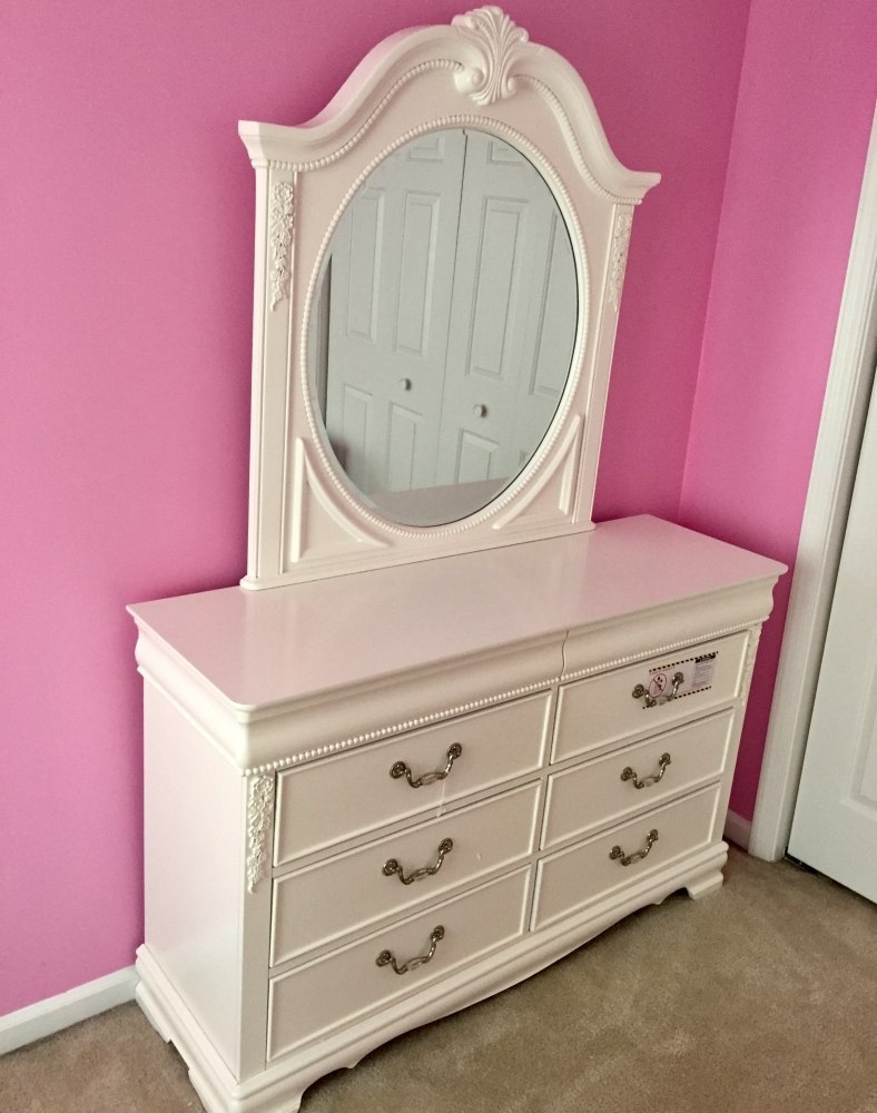Jessica Dresser Standard Furniture, 4 Reviews Furniture Cart